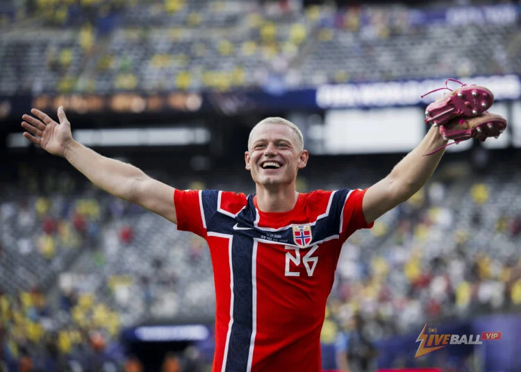 แมนเชสเตอร์ ยูไนเต็ด ติดต่อกับจูเลียน ไรเออร์สัน อีกครั้ง