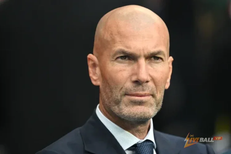 Zinédine Zidane to sign France contract next week