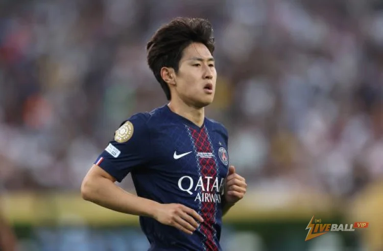 แอตเลติโก มาดริด บรรลุข้อตกลงกับ PSG เกี่ยวกับการย้ายทีมของลี คัง-อิน