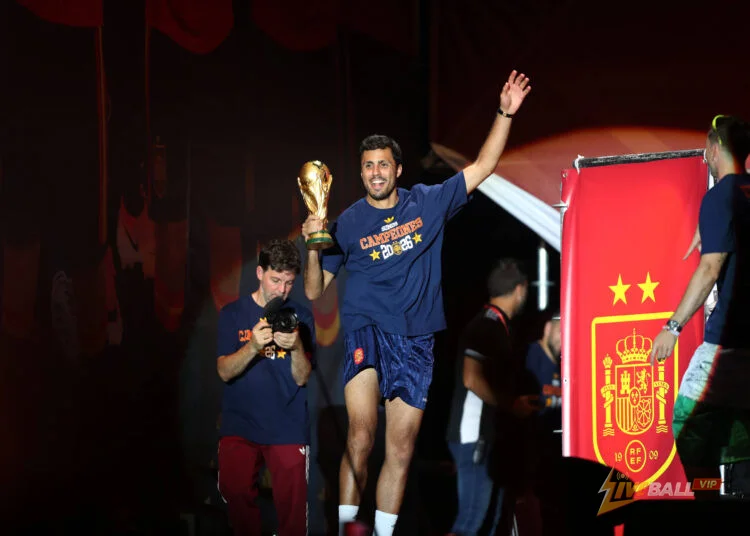 PSG และบาเยิร์น มิวนิคปฏิเสธที่จะเข้าร่วมการประมูลสำหรับโรดรี้ท่ามกลางข่าวเชื่อมโยงกับเรอัล มาดริด