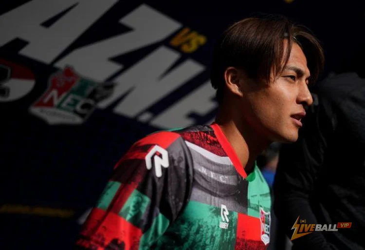 ผู้อำนวยการของ NEC Nijmegen รู้สึกหงุดหงิดเมื่อการย้ายทีมของโคได ซาโนไปยัง PSV ใกล้จะเสร็จสมบูรณ์