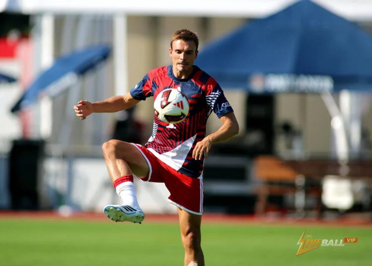แอสตัน วิลล่า และบาเยิร์น มิวนิค มีความเห็นที่แตกต่างกันเกี่ยวกับเงื่อนไขของดีลโจอาโอ ปัลญินญา