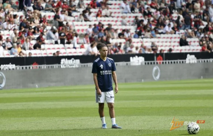 การให้คะแนนนักเตะ | ปารีส เอฟซี 3-0 นีซ: เคบบาลและซินายาโก้นำทีม PFC ของเลียม โรเซนิโอไปสู่ชัยชนะในบ้านครั้งแรกของฤดูกาล