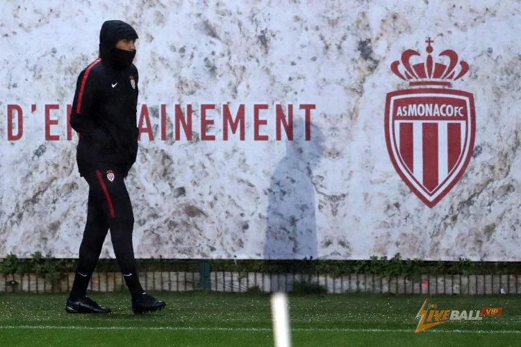ลามีน คาเมร่า เตรียมอยู่กับ AS Monaco ต่อไป ขณะที่เชลซีประสบปัญหา