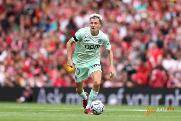อเล็กซานเดอร์ โกลอฟิน ดูเหมือนว่าจะอยู่ที่ AS Monaco ต่อไป