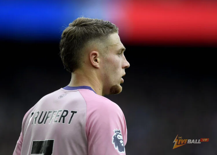 แมนเชสเตอร์ ยูไนเต็ด กำลังติดตามสถานการณ์ของ Adrien Truffert