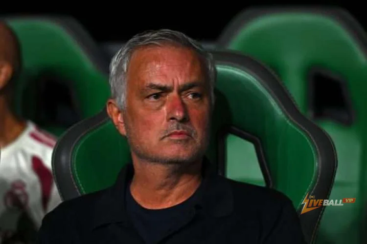 José Mourinho in attendance as Real Madrid fans set new world record at the Bernabéu
